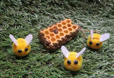 Csafyrt Bienen Figuren Set - 2 Realistische PVC Bienen Für Dekoration Und Bildung