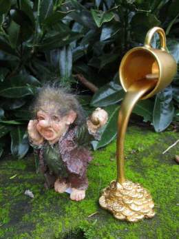 Troub Troll 21 Figur mit Zieharmonika